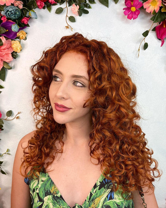 Consejos para Proteger el Cabello Rizado del Calor Excesivo en Verano